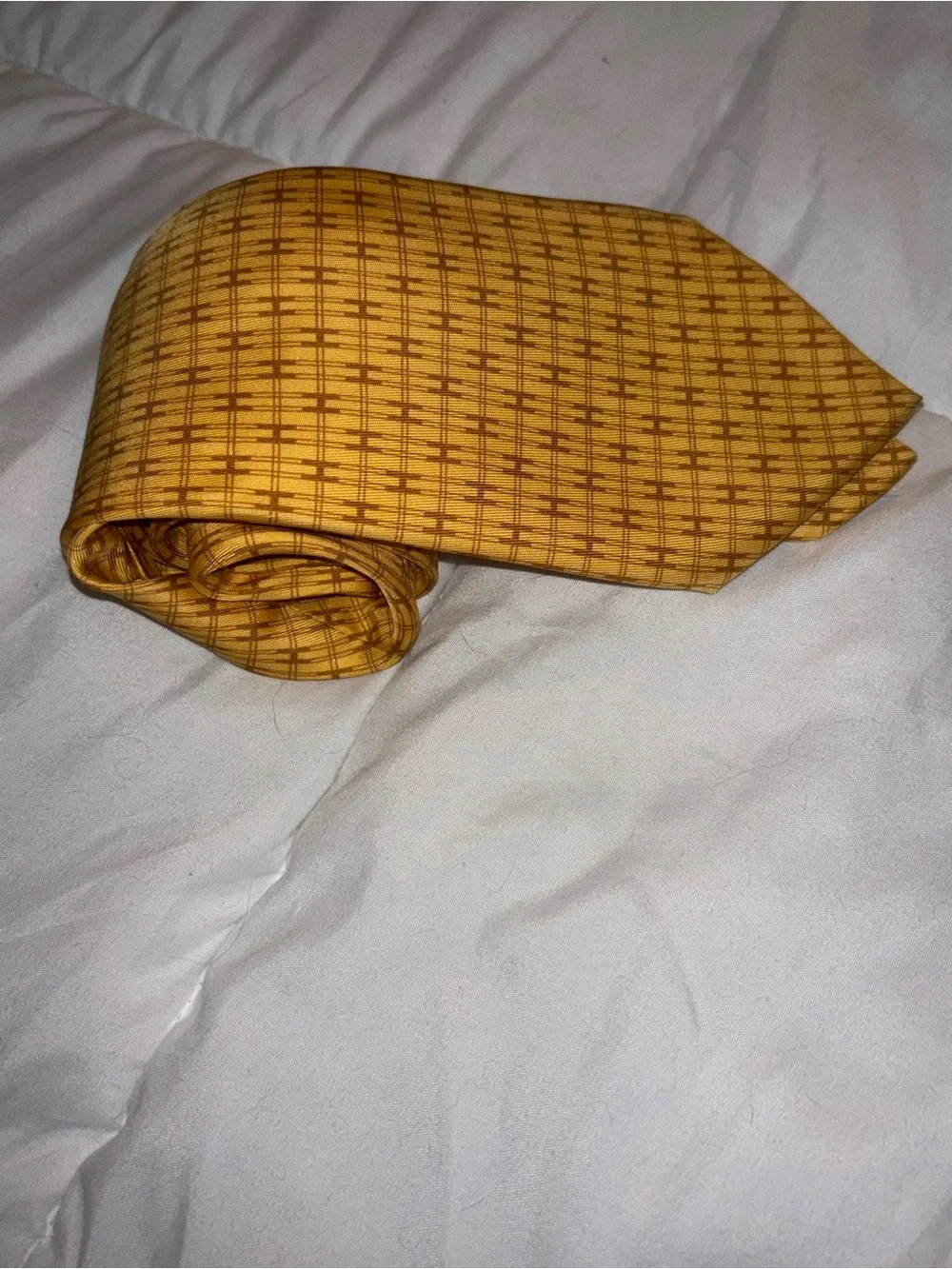 Hermes Yellow and Gold Patterned 100% Silk Tie